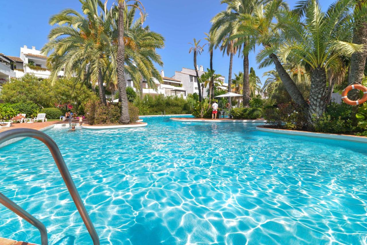 Luxurious Beachside In The Heart Of Puente Marbella