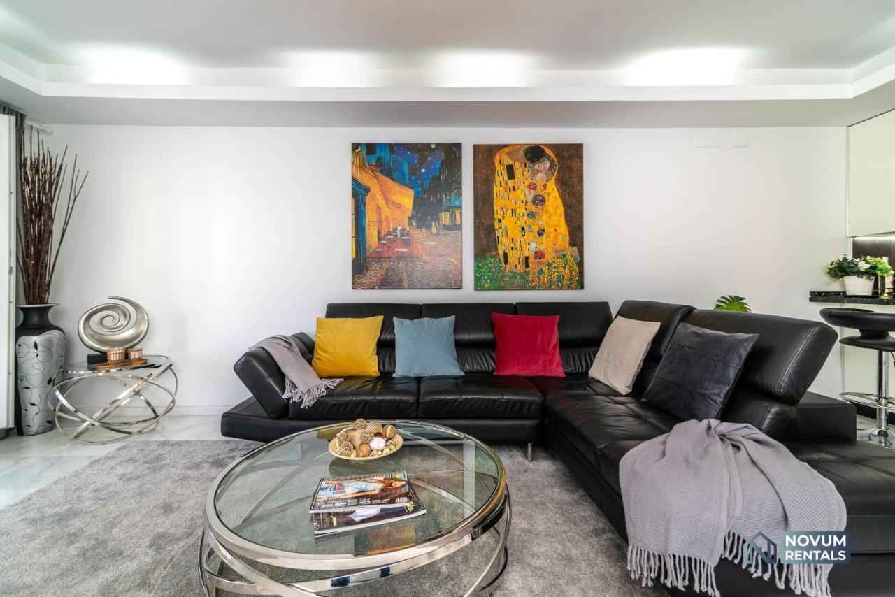 Luxurious Beachside In The Heart Of Puente Marbella
