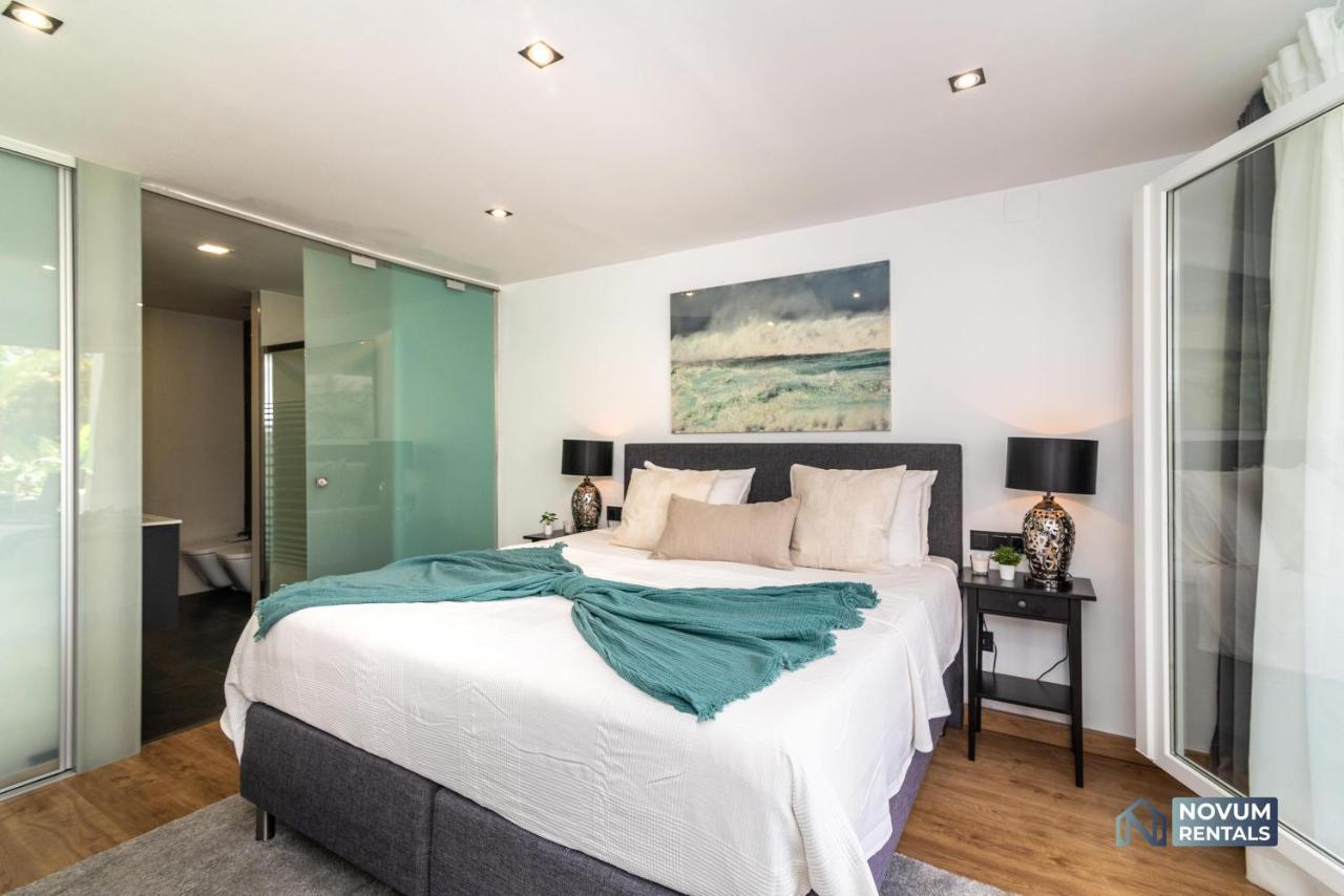 Luxurious Beachside In The Heart Of Puente Marbella
